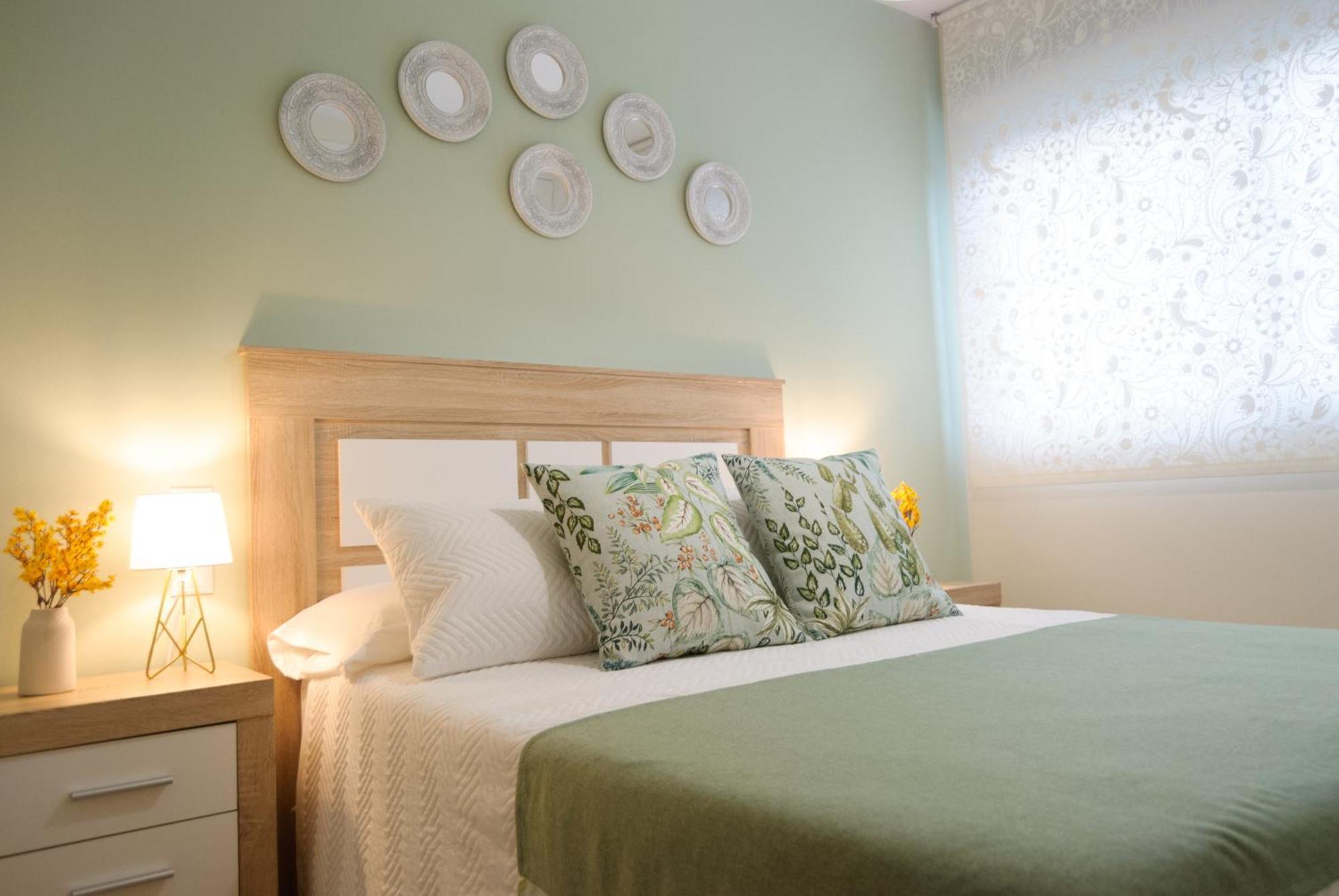 Apartamento Nuevo, Con Parking Gratuito Y A Un Paso Del Casco Historico *